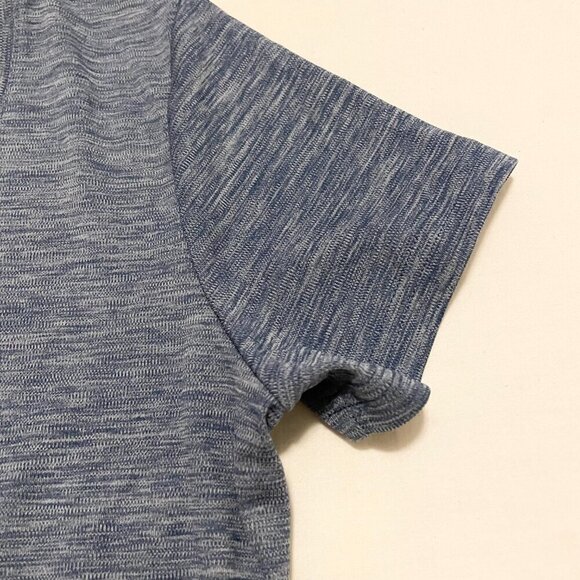 Under Armour Womens Shirt Size Small Heatgear Loose Tshirt Vneck - Picture 4 of 15